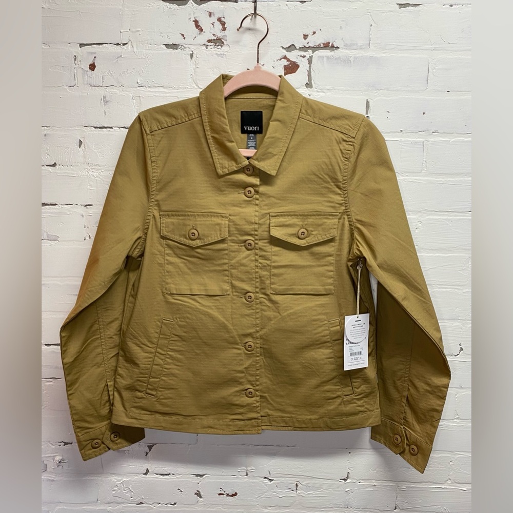 NWOT VUORI LADIES RIPSTOP JACKET SIZE SMALL IN WHEAT